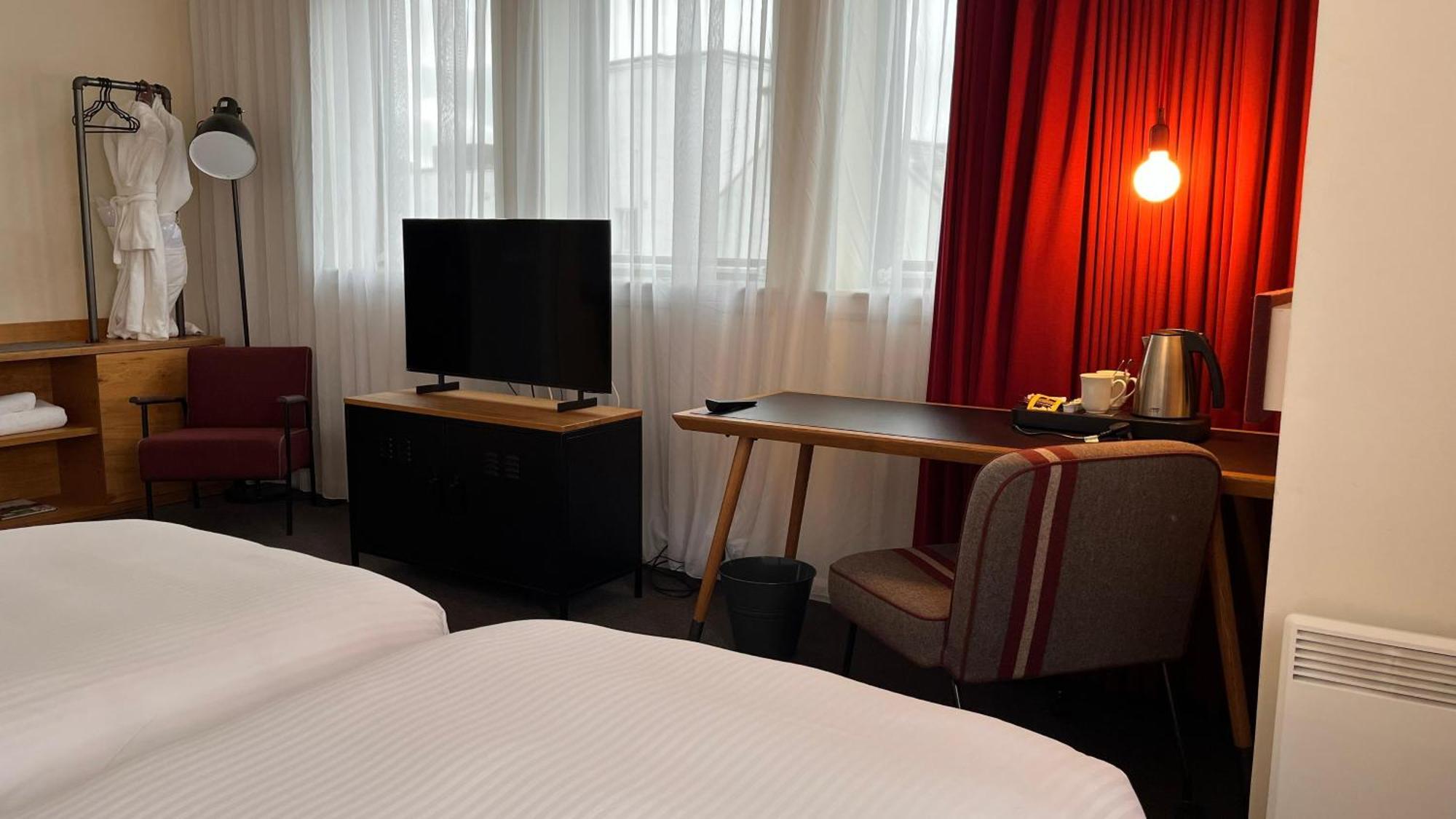 B&B Hotel Инвернес Екстериор снимка