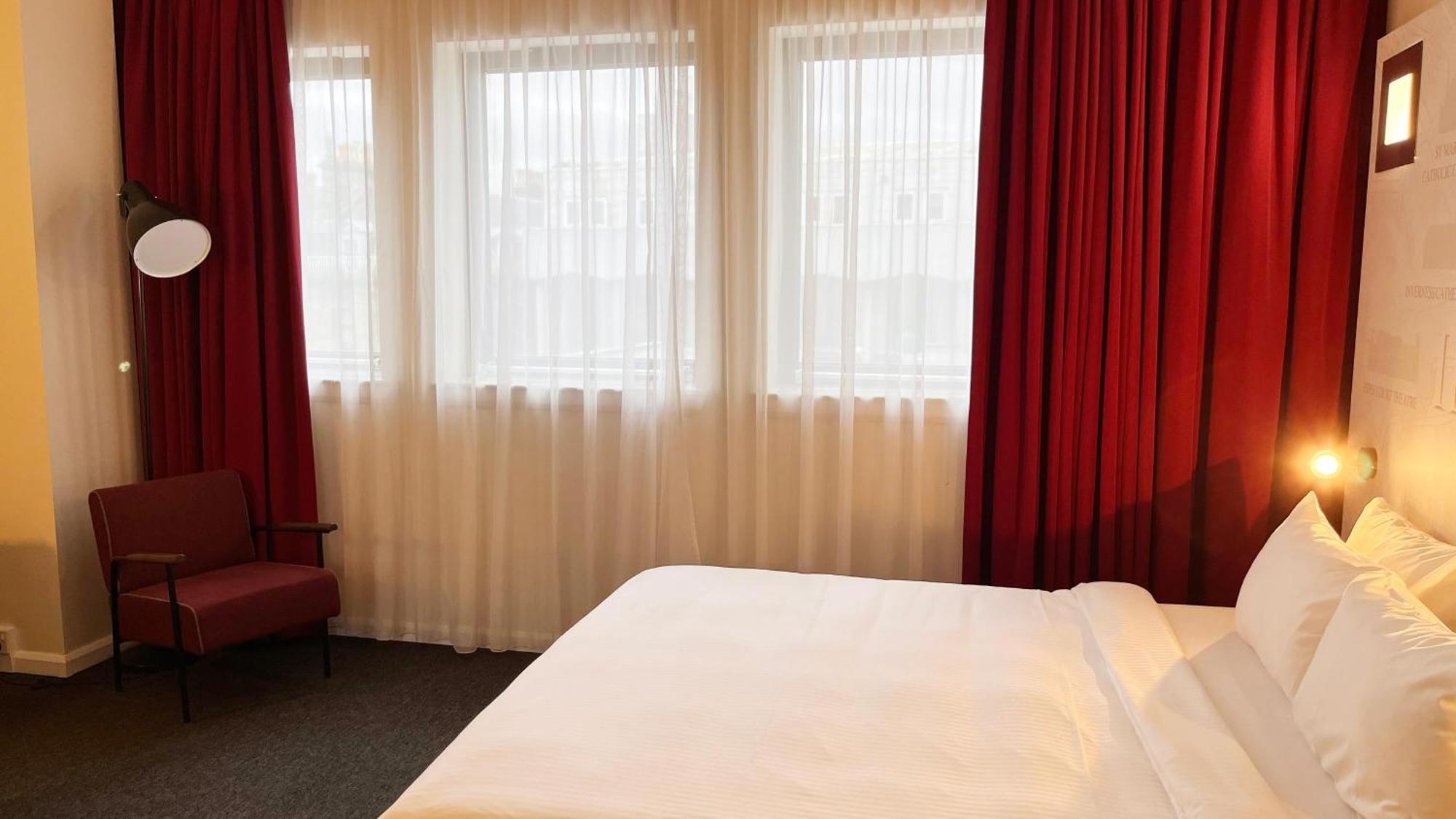 B&B Hotel Инвернес Екстериор снимка