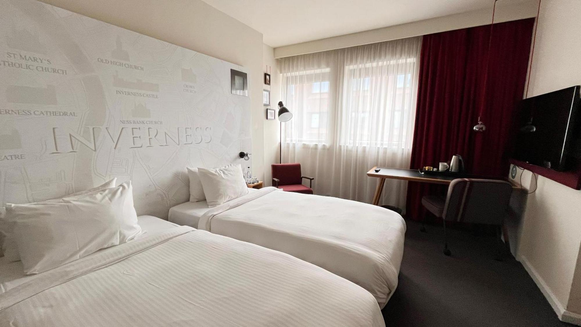 B&B Hotel Инвернес Екстериор снимка