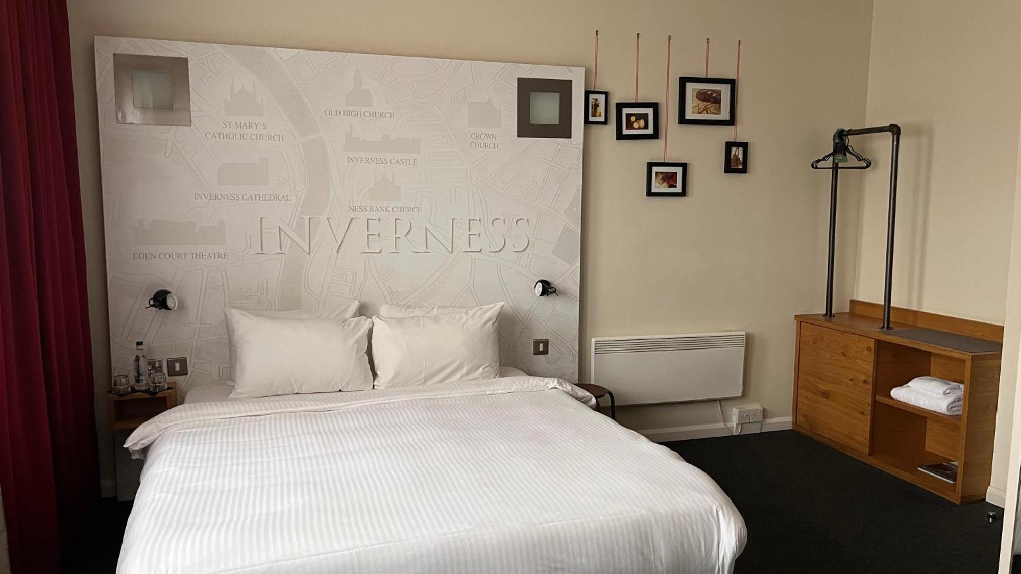 B&B Hotel Инвернес Екстериор снимка